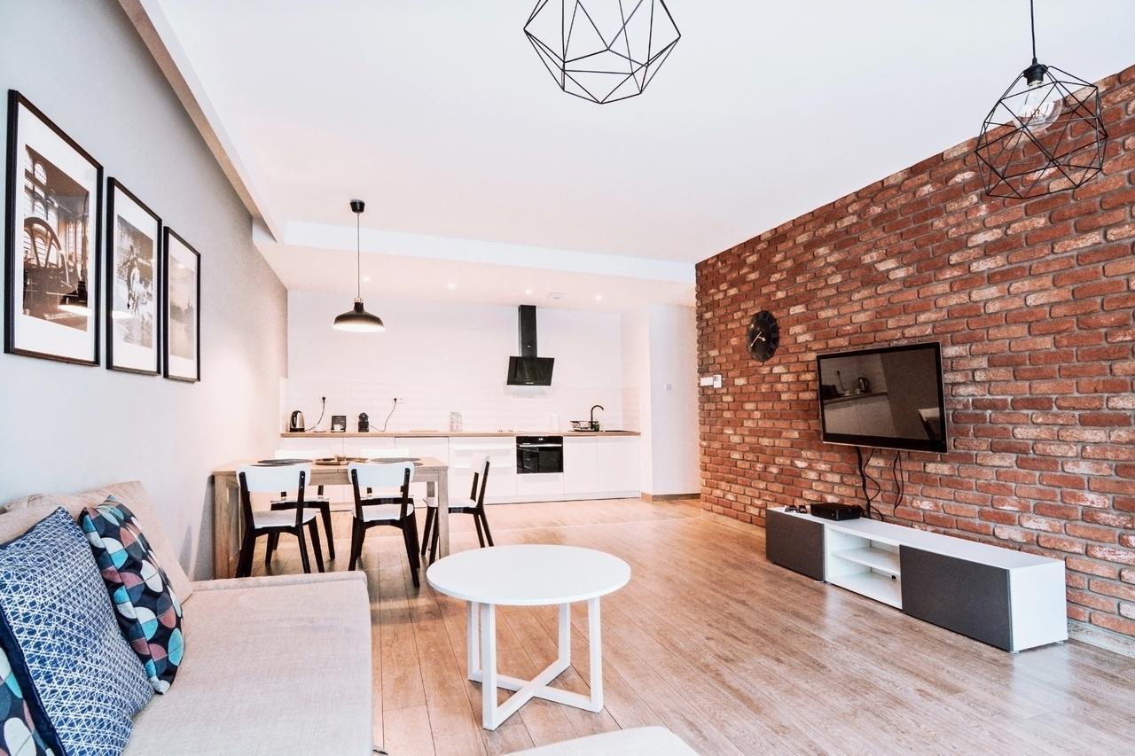 Deluxe Two-Bedroom Apartment
