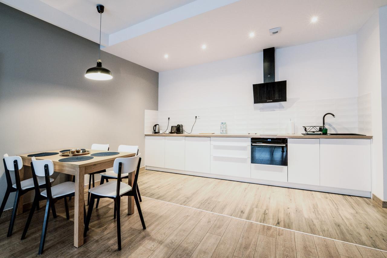 Deluxe Two-Bedroom Apartment