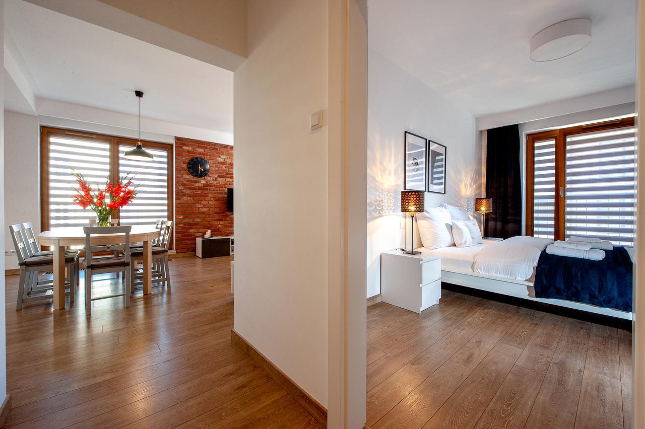 Deluxe Two-Bedroom Apartment
